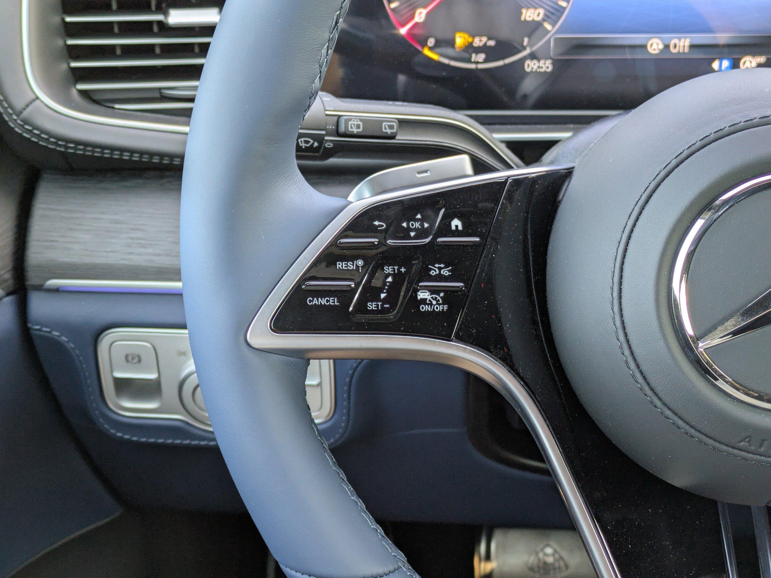 Mercedes-Benz Gls Suv Maybach 600 With Navigation & Awd - Thumbnail 20