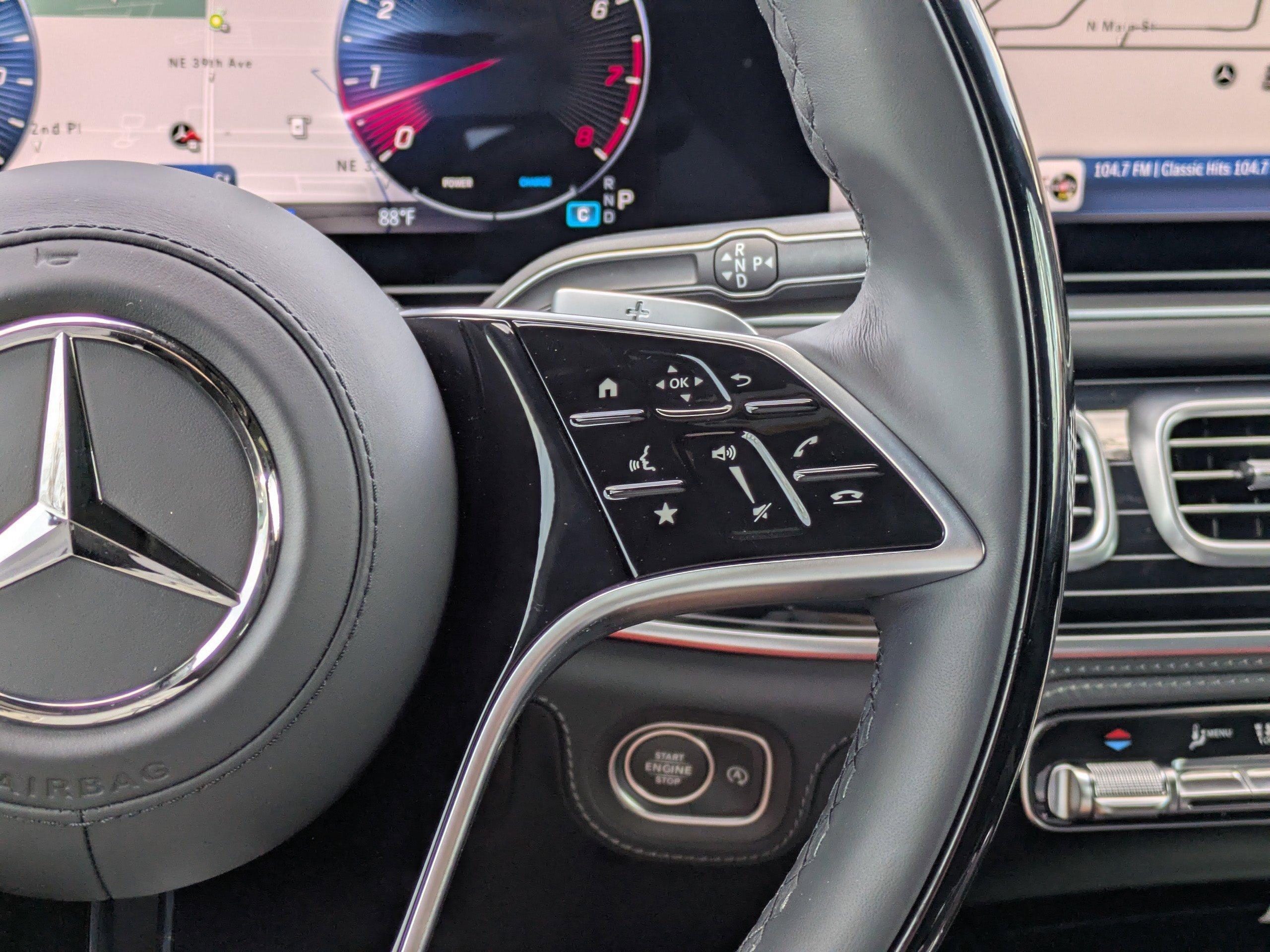 Mercedes-Benz Gls Suv Maybach 600 With Navigation & Awd - Thumbnail 20