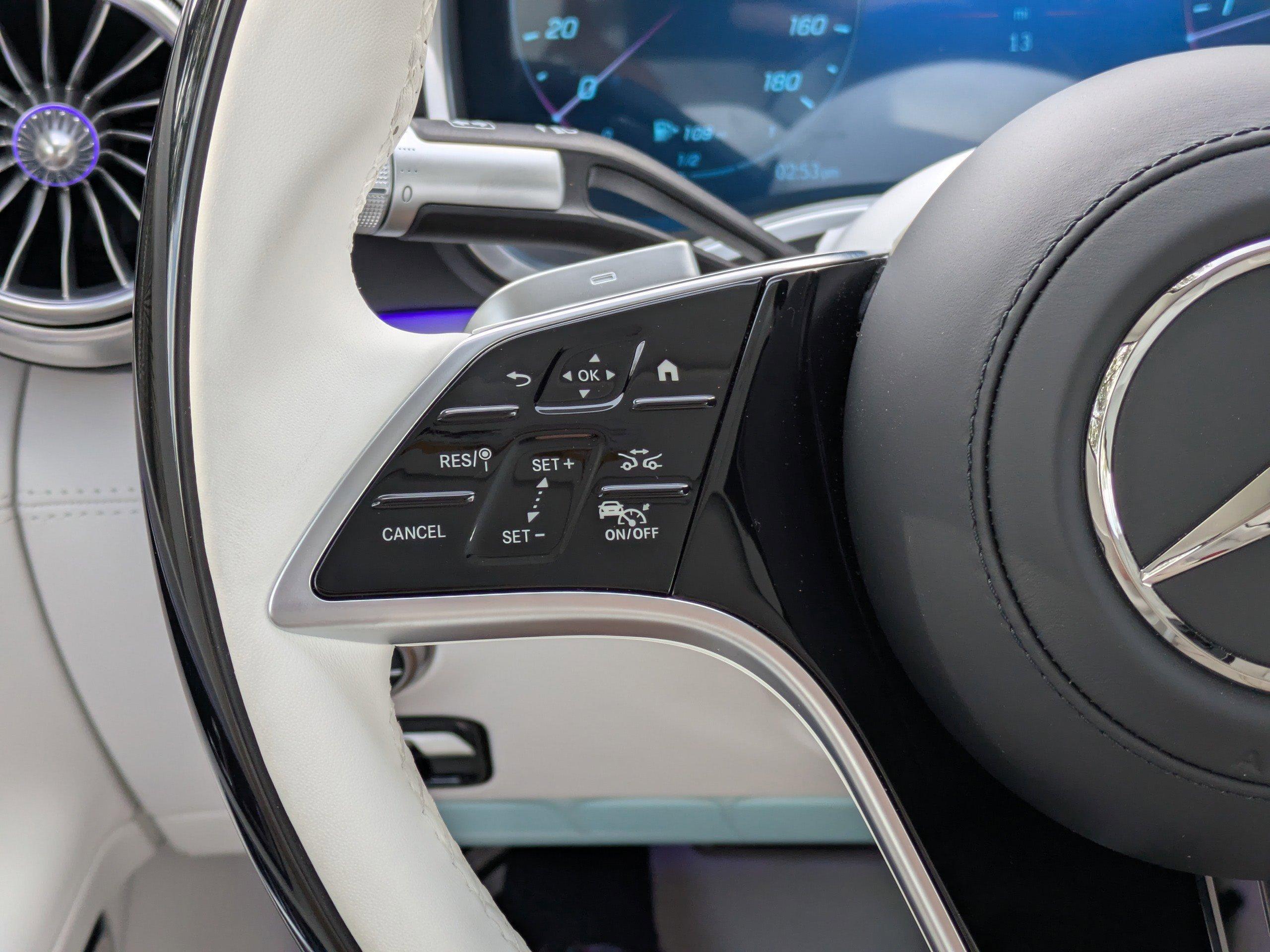 Mercedes-Benz Sl Convertible Maybach 680 Monogram Series With Navigation & Awd - Thumbnail 17