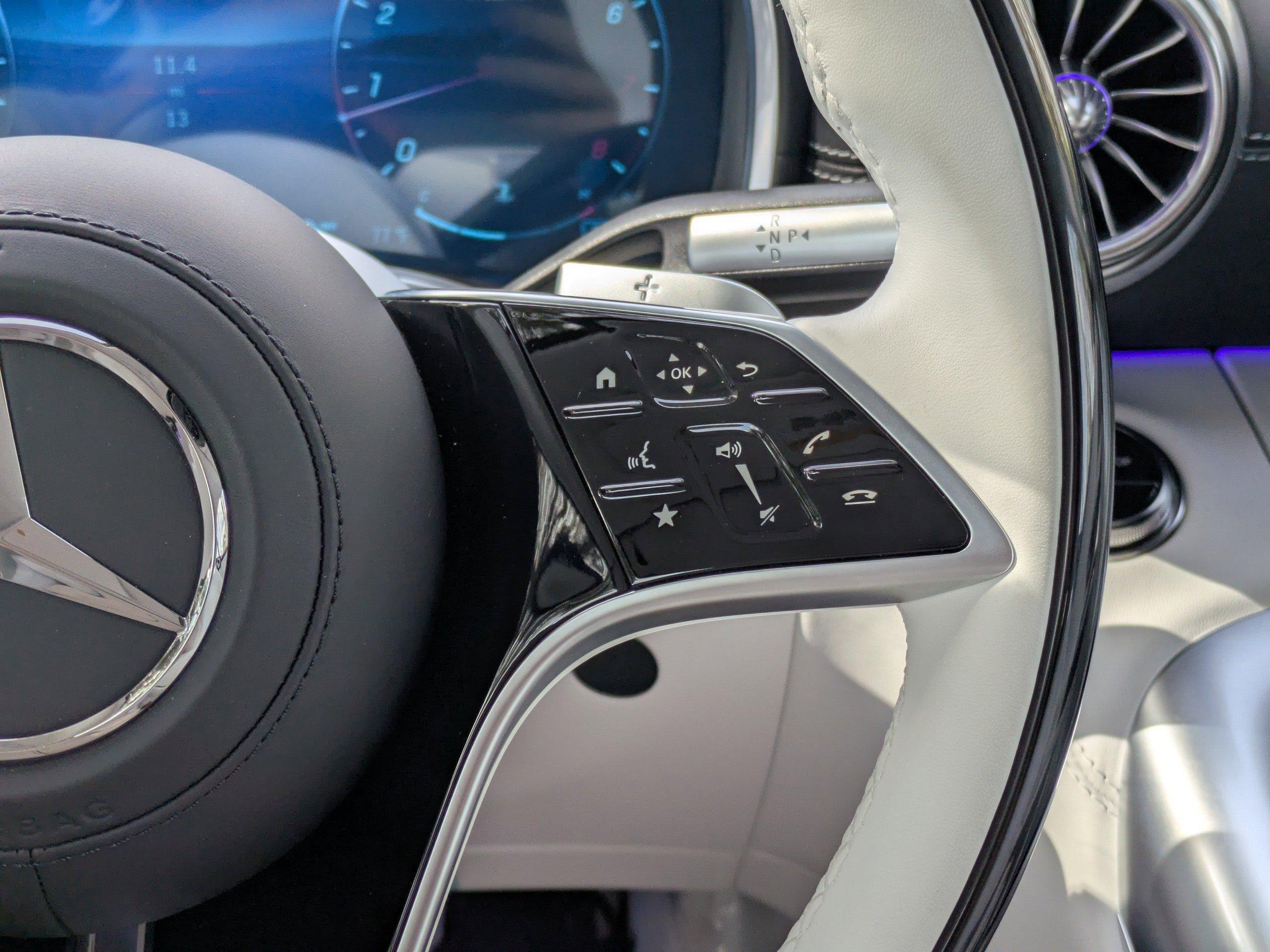 Mercedes-Benz Sl Convertible Maybach 680 Monogram Series With Navigation & Awd - Thumbnail 18