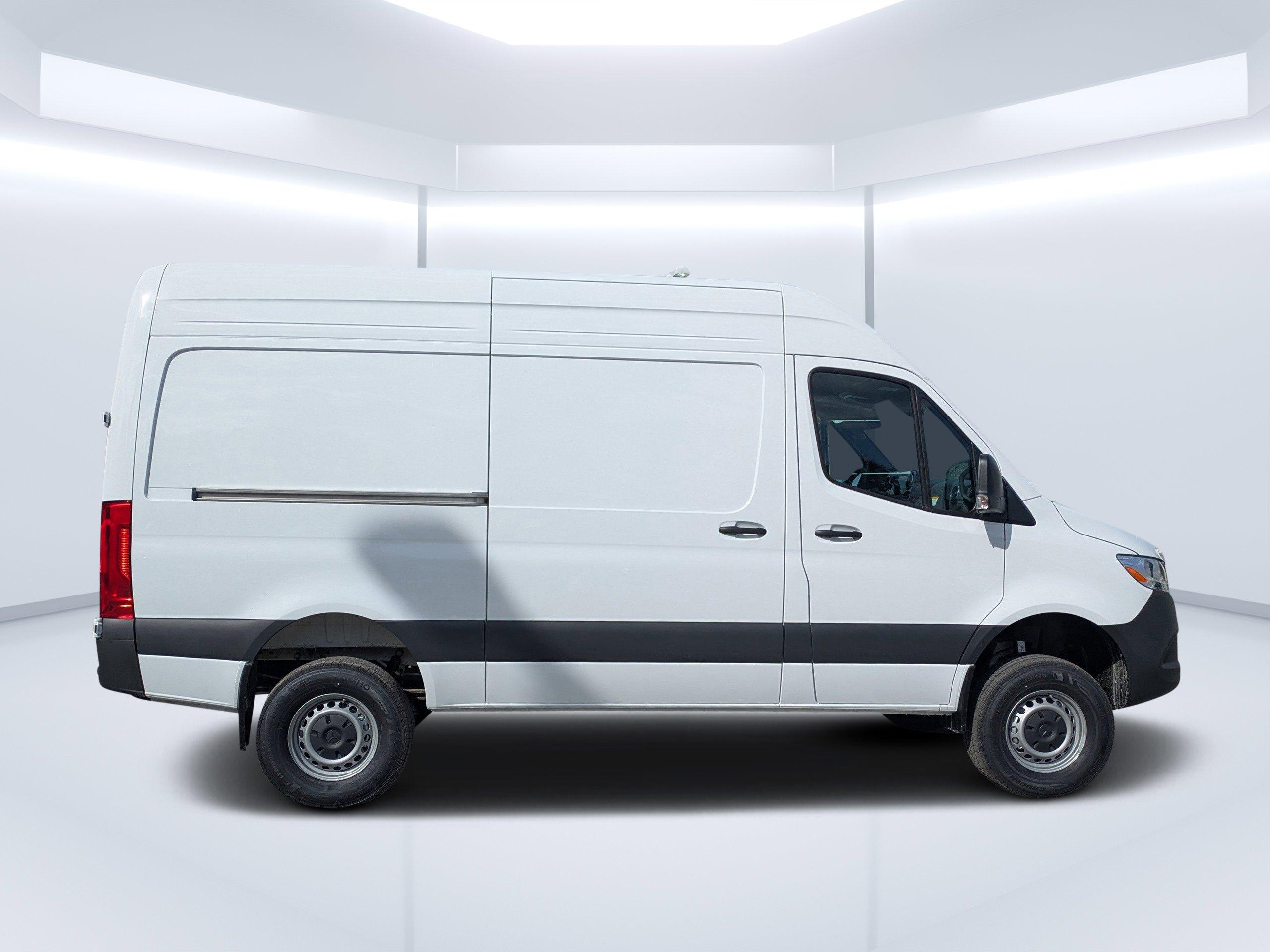 Mercedes-Benz Sprinter Cargo Van Van 144 Wb Awd - Thumbnail 5