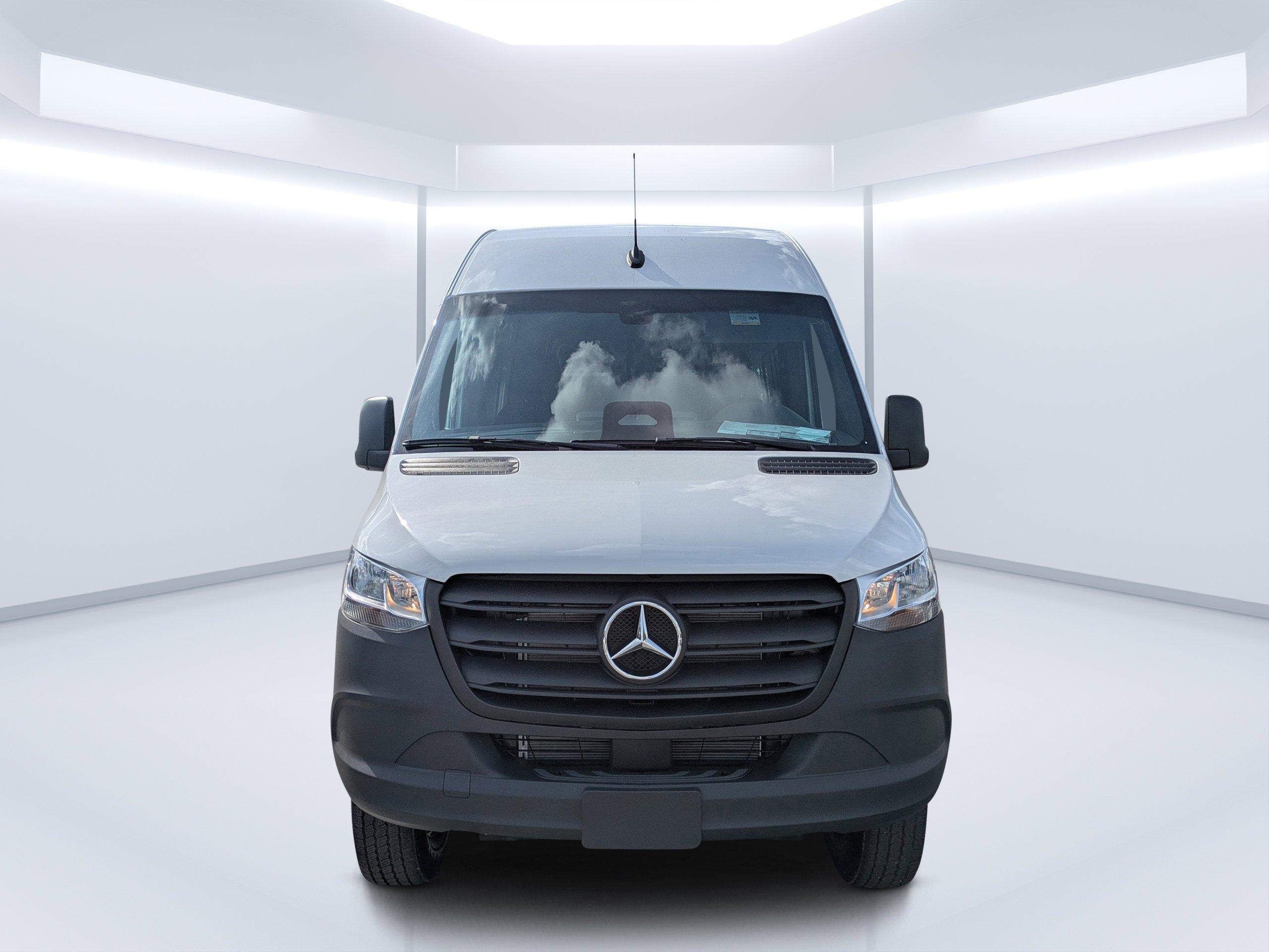 Mercedes-Benz Sprinter Cargo Van Van 144 Wb Awd - Thumbnail 11