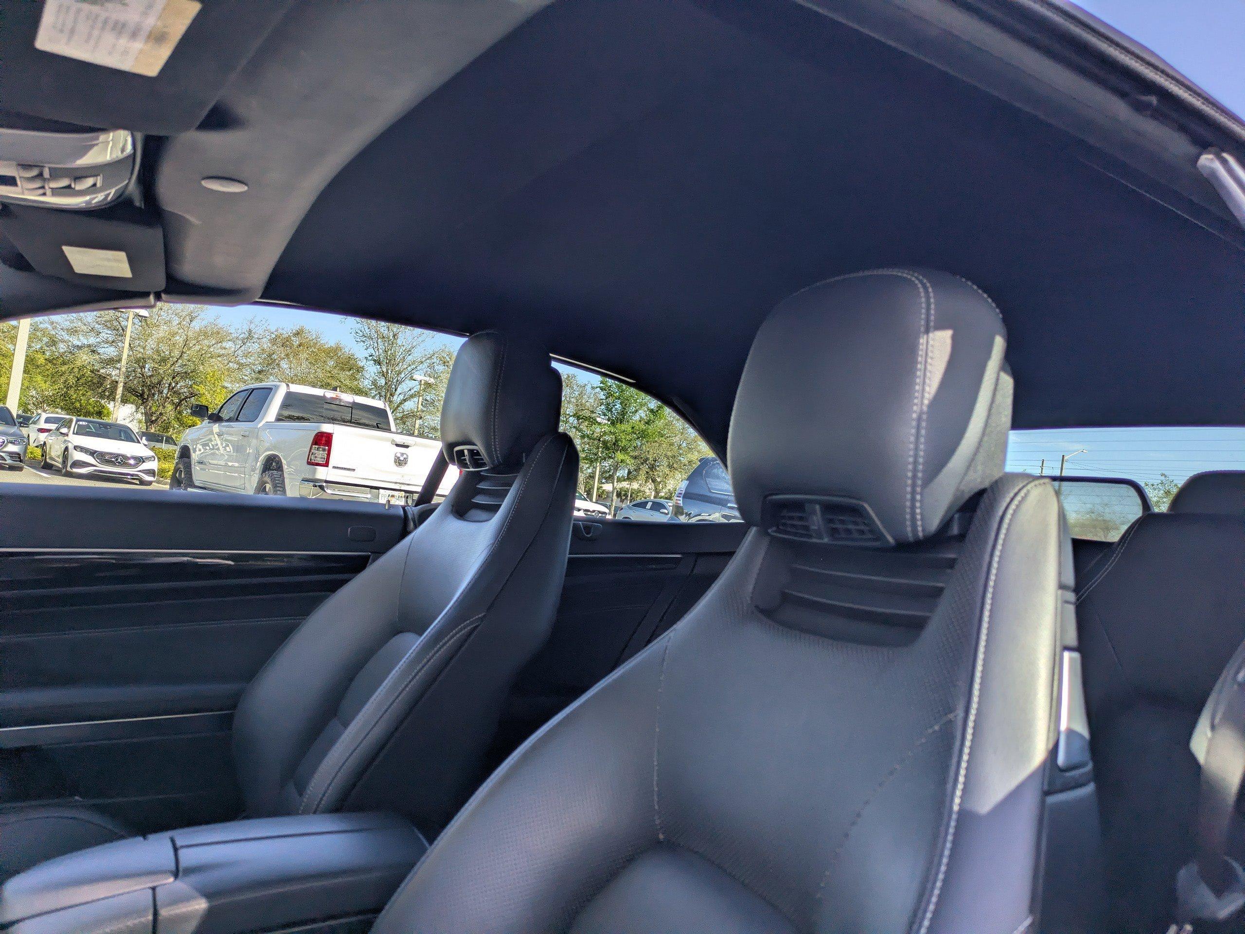 Mercedes-Benz E 400 Rwd Convertible - Thumbnail 5