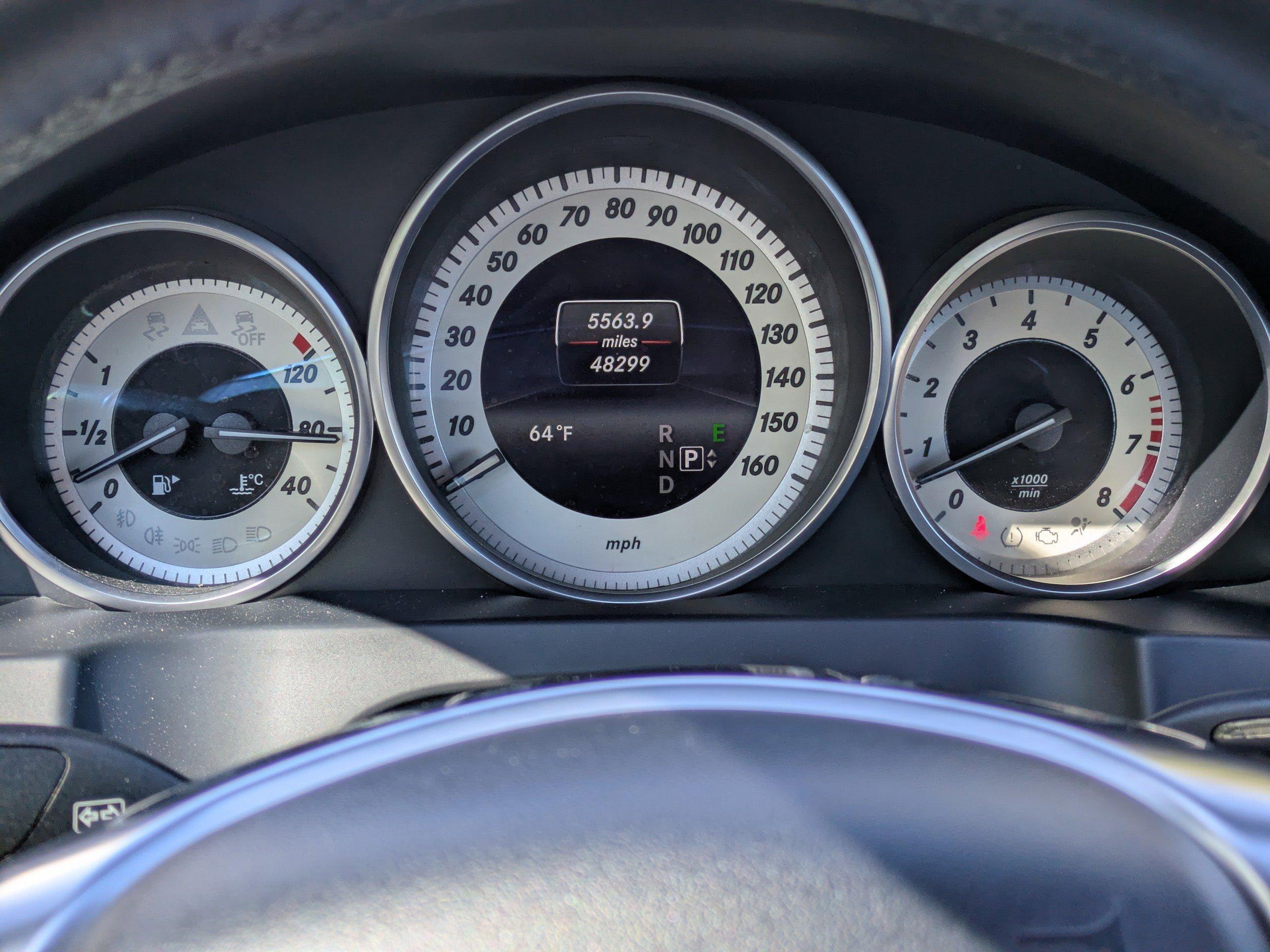 Mercedes-Benz E 400 Rwd Convertible - Thumbnail 19