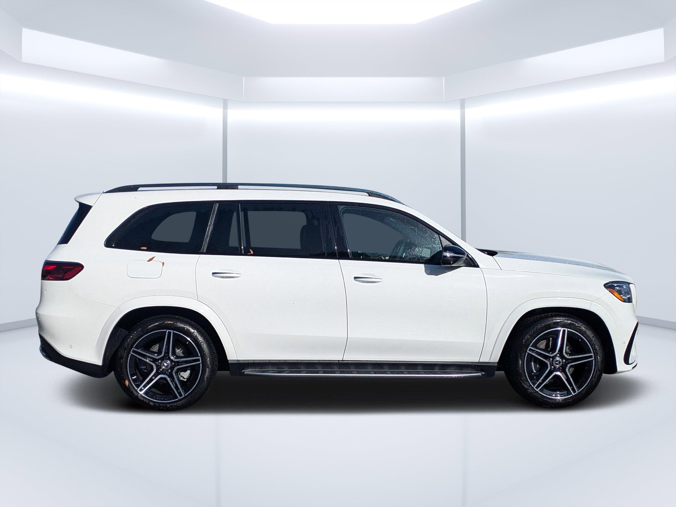 Mercedes-Benz Gls Suv 450 With Navigation & Awd - Thumbnail 6