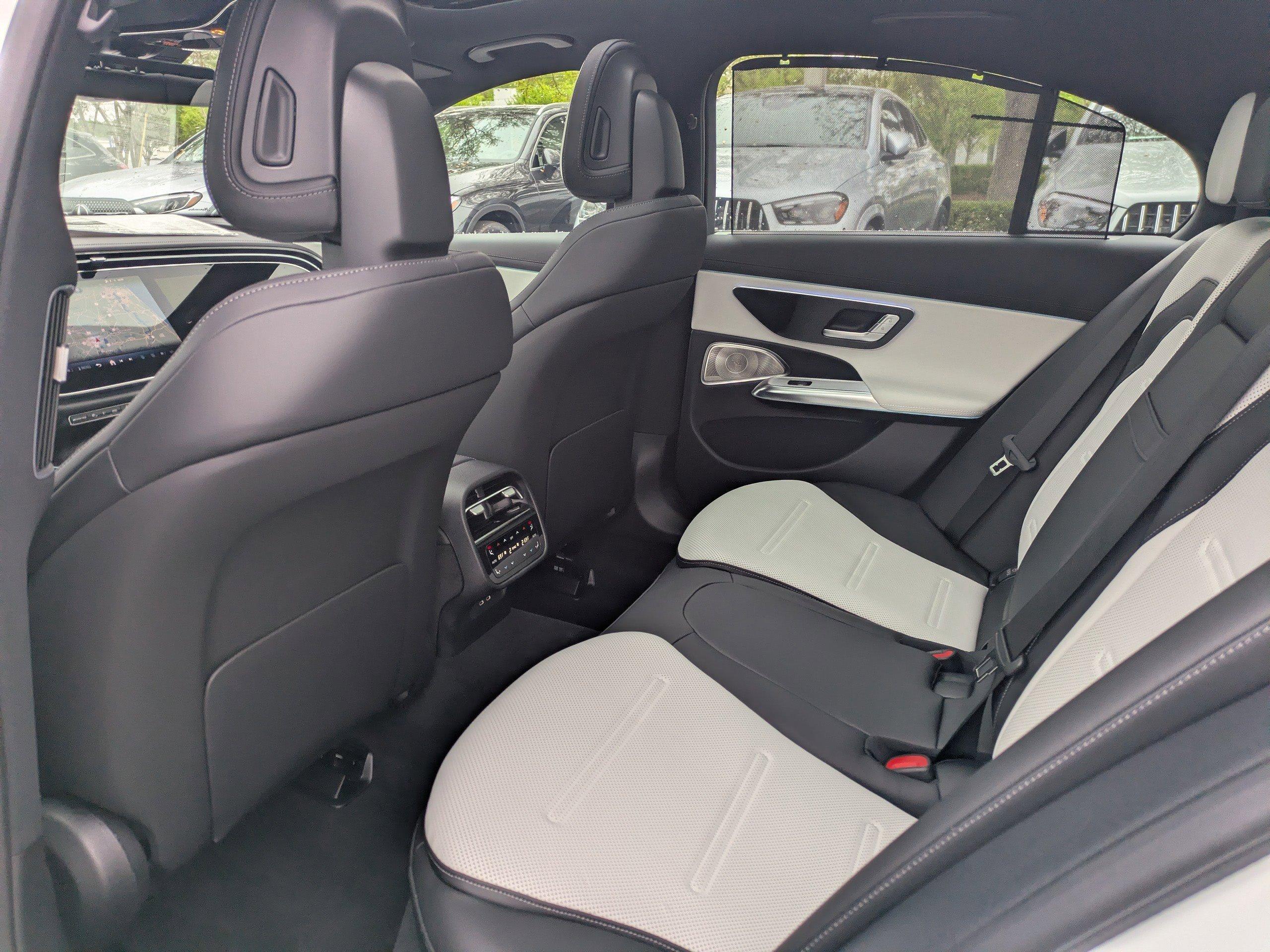 Mercedes-Benz Sedan Amg® E 53 E 4Matic®+ With Navigation & Awd - Thumbnail 15