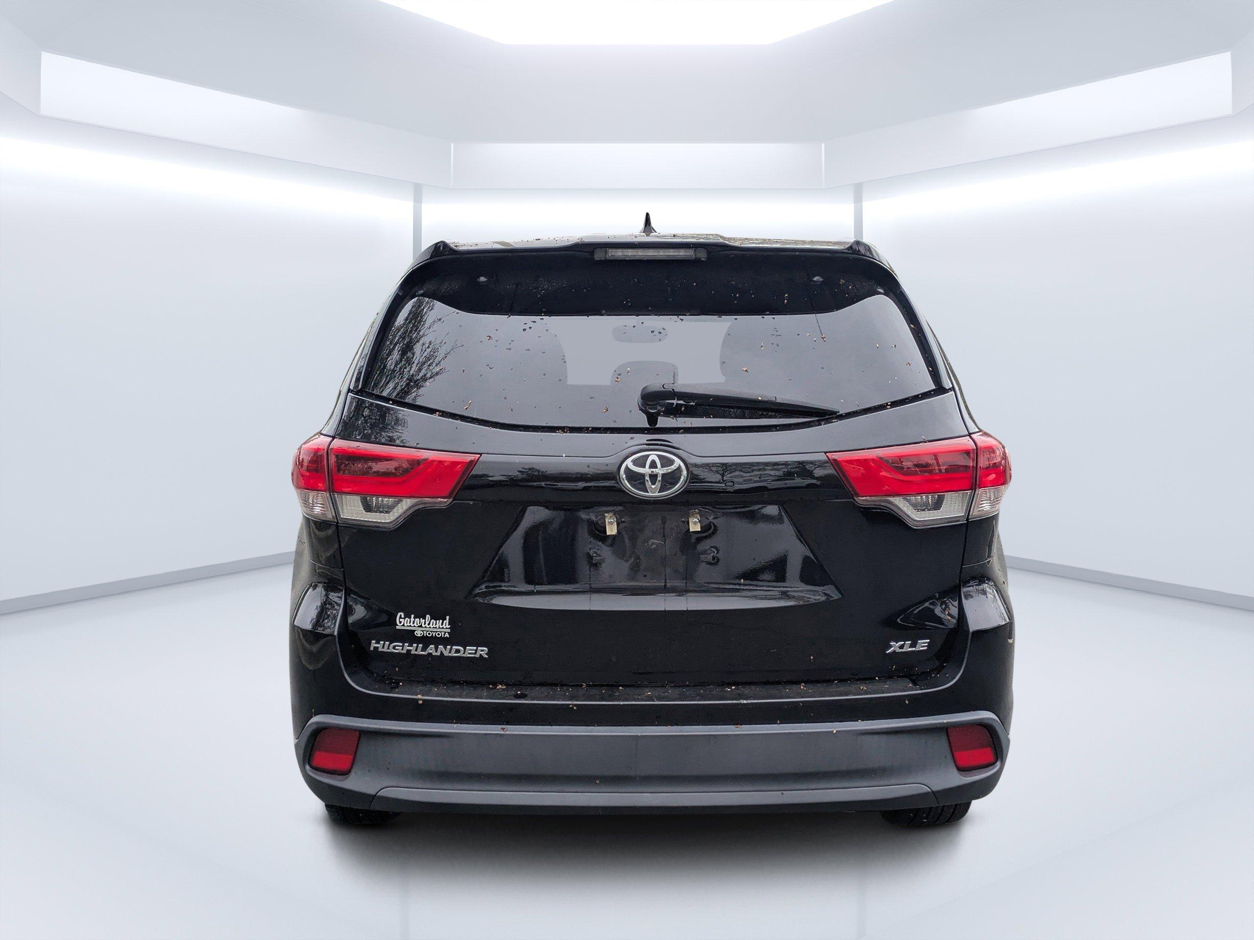 Toyota Highlander Sport Utility Xle With Navigation - Thumbnail 5