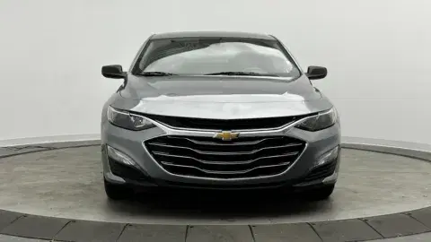Chevrolet Malibu Ls - Thumbnail 3