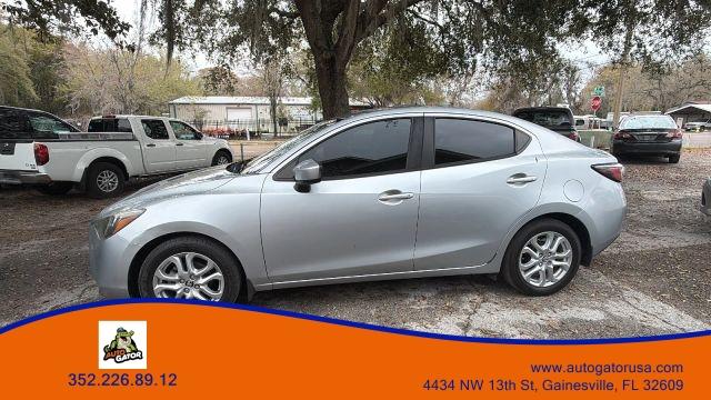 TOYOTA YARIS IA - Thumbnail 3