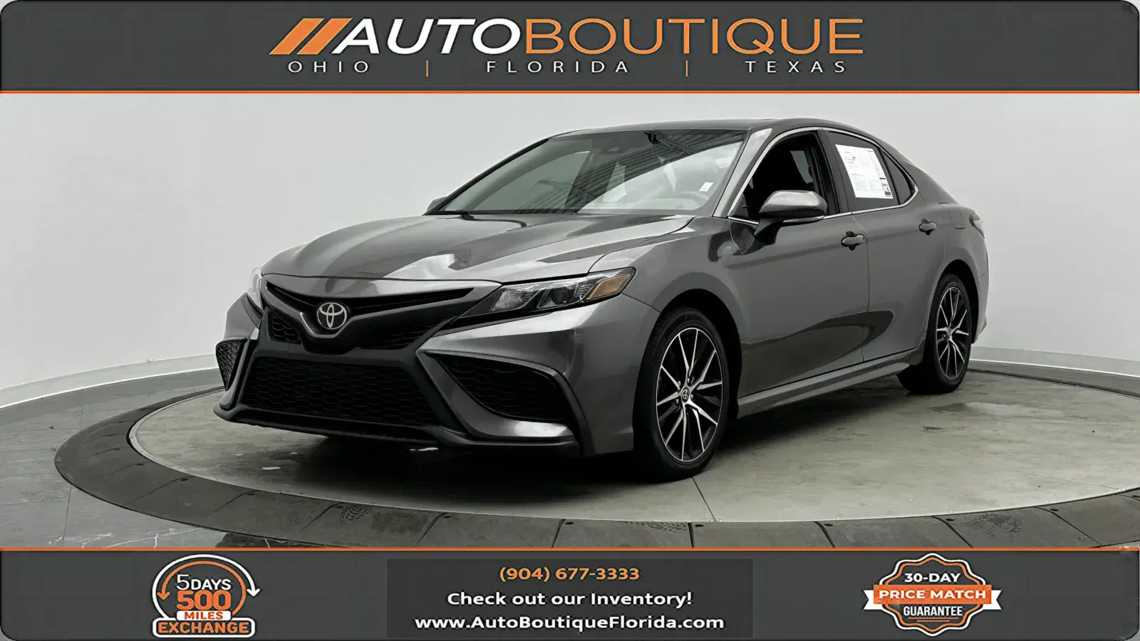 Toyota Camry Se - View 1