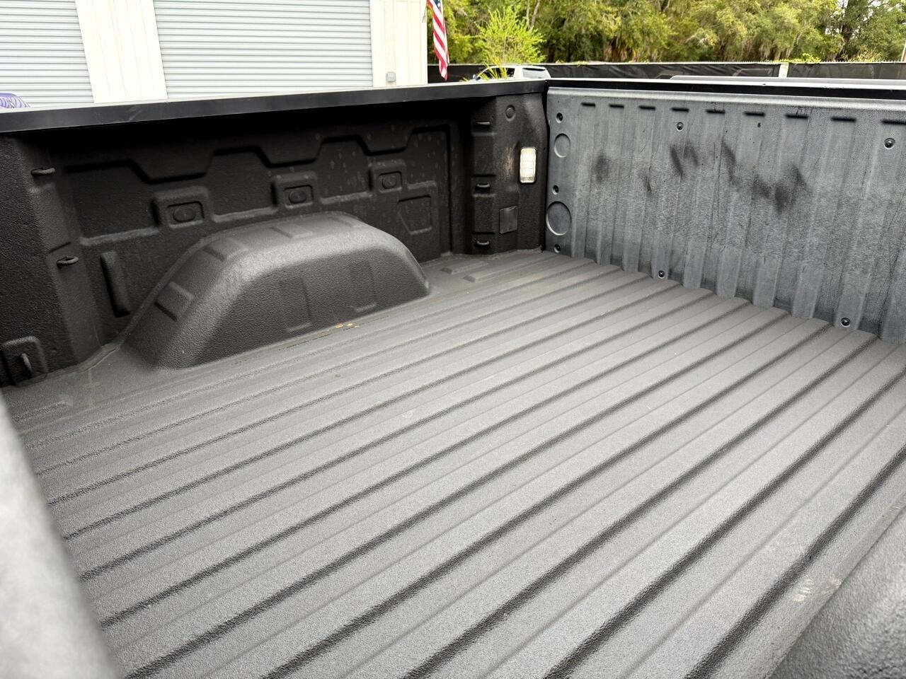 Chevrolet Silverado 1500Lt Crew Cab 2Wd - Thumbnail 12