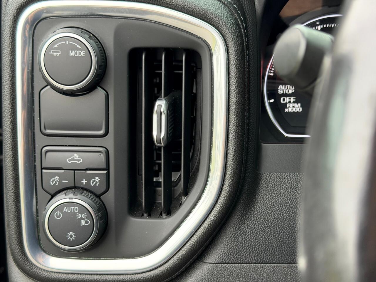 Chevrolet Silverado 1500Lt Crew Cab 2Wd - Thumbnail 16