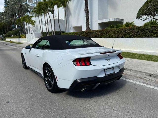 FORD MUSTANG - Thumbnail 5