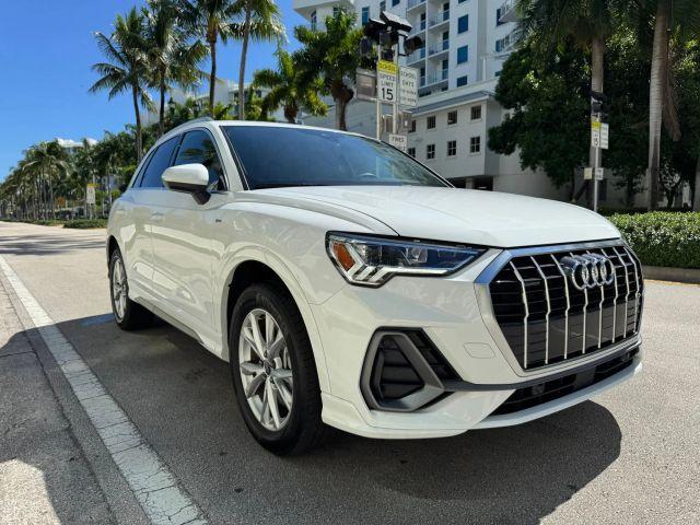 AUDI Q3 - Thumbnail 4