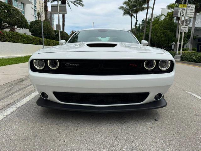 DODGE CHALLENGER - Thumbnail 2