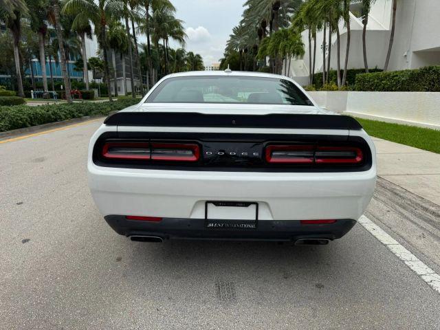 DODGE CHALLENGER - Thumbnail 5