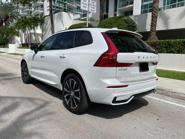 VOLVO XC60 - Thumbnail 4