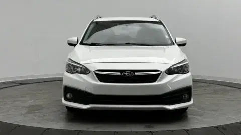 Subaru Impreza Premium - Thumbnail 3