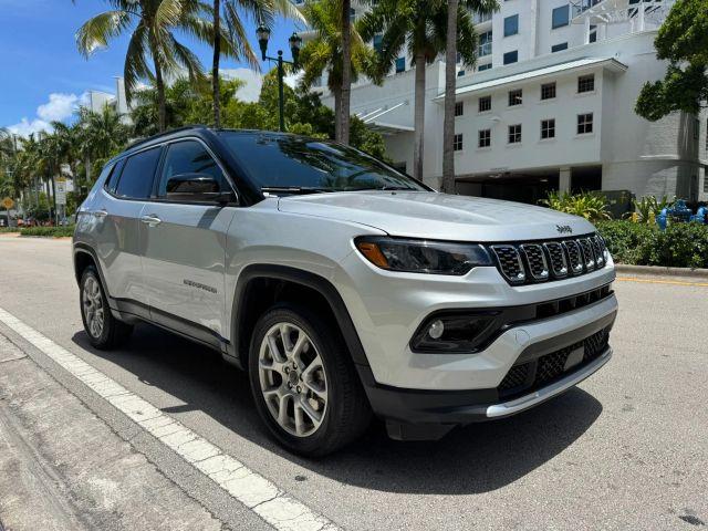 JEEP COMPASS - Thumbnail 3