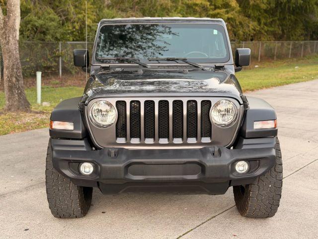 JEEP WRANGLER - Thumbnail 4