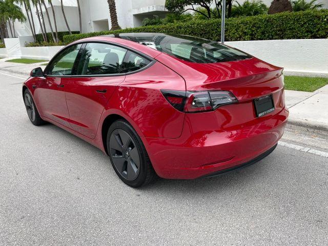 TESLA MODEL 3 - Thumbnail 4