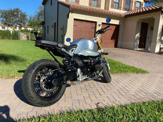 BMW R NINE T - Thumbnail 4