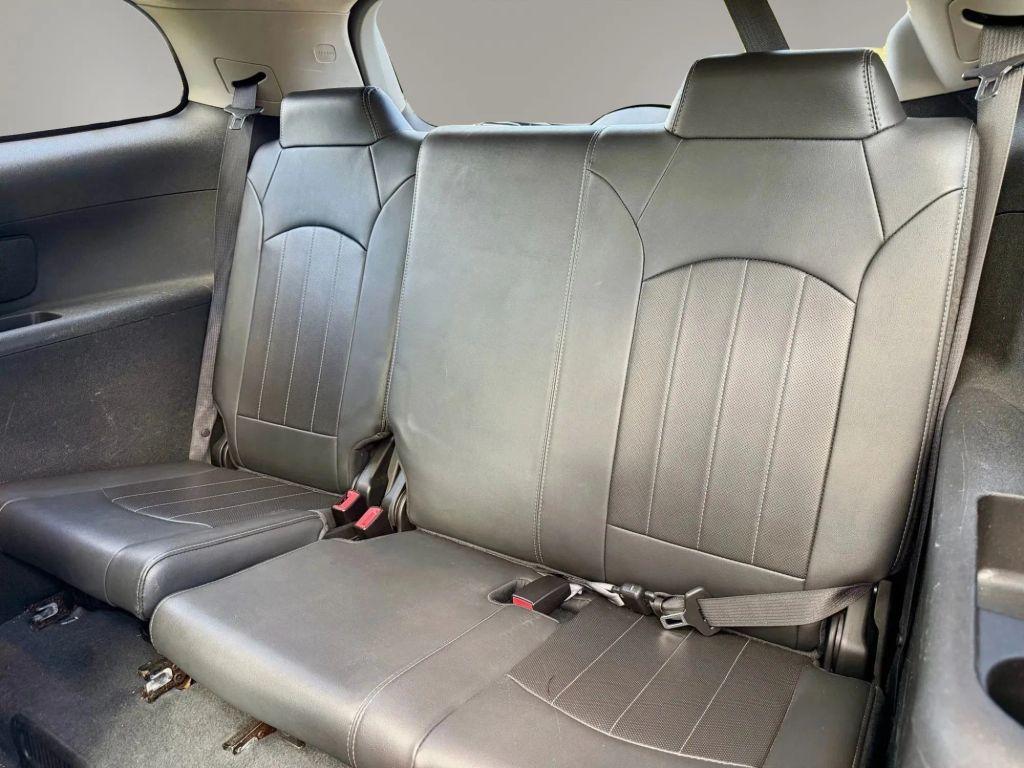 Buick Enclave - Thumbnail 15