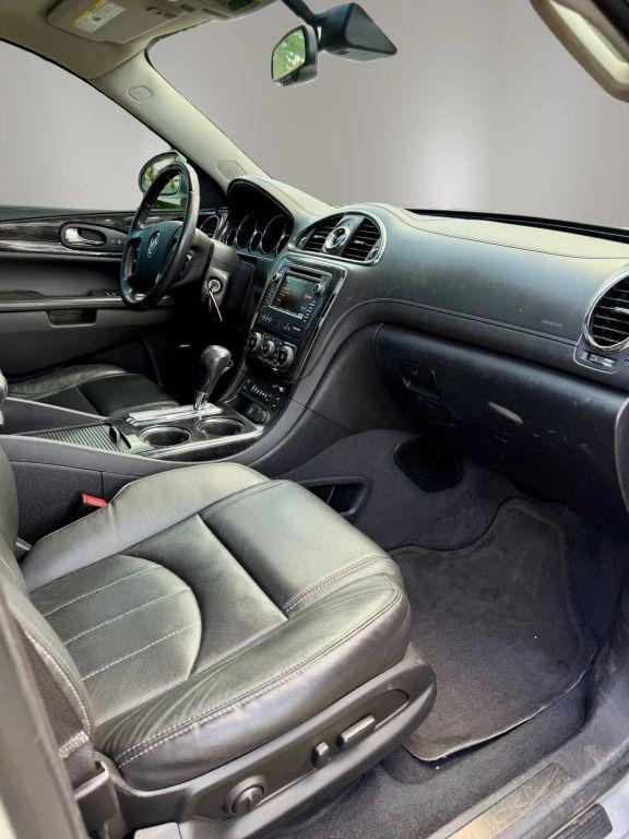Buick Enclave - Thumbnail 17