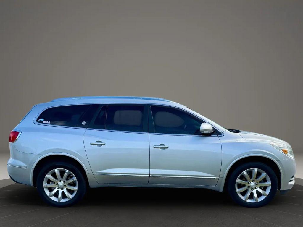Buick Enclave - Thumbnail 6