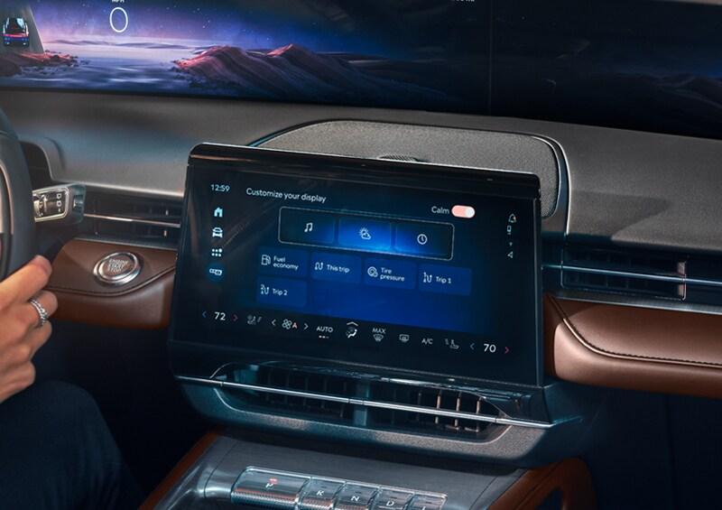 Lincoln Nautilus Suv - Thumbnail 14