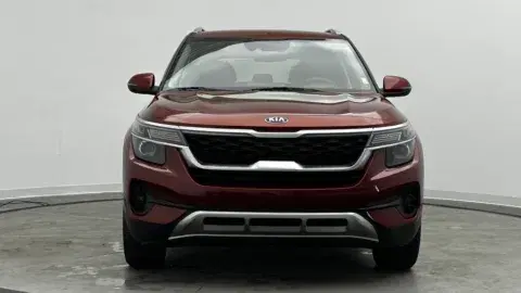 Kia Seltos S - Thumbnail 3