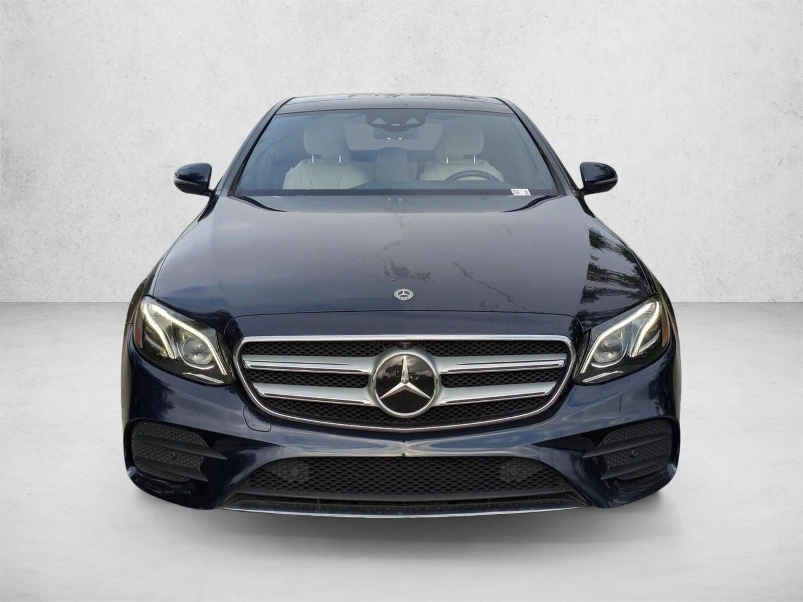 Mercedes-Benz Clk-Class - Thumbnail 6