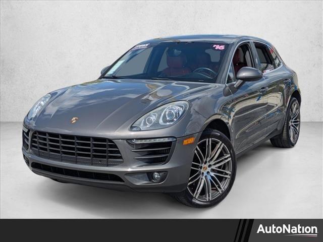 Porsche Macan S - View 1