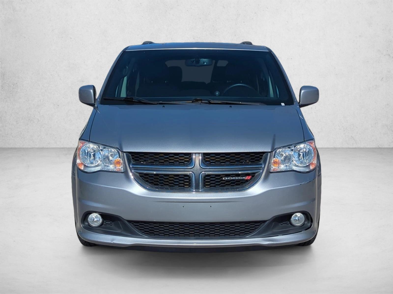 Dodge Grand Caravan Sxt - Thumbnail 2