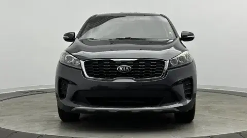Kia Sorento Lx - Thumbnail 3
