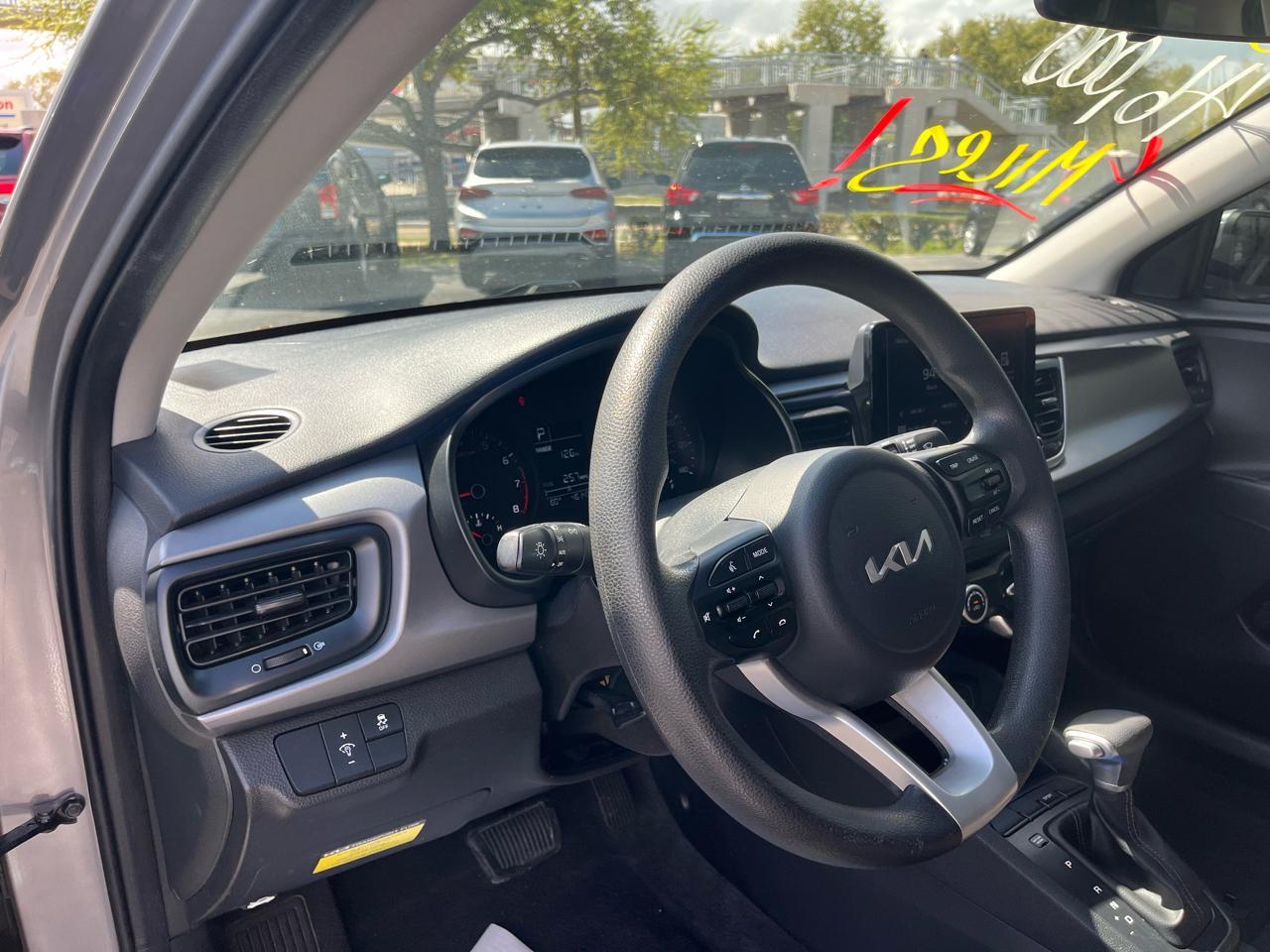 Kia Rios Ivt - Thumbnail 8