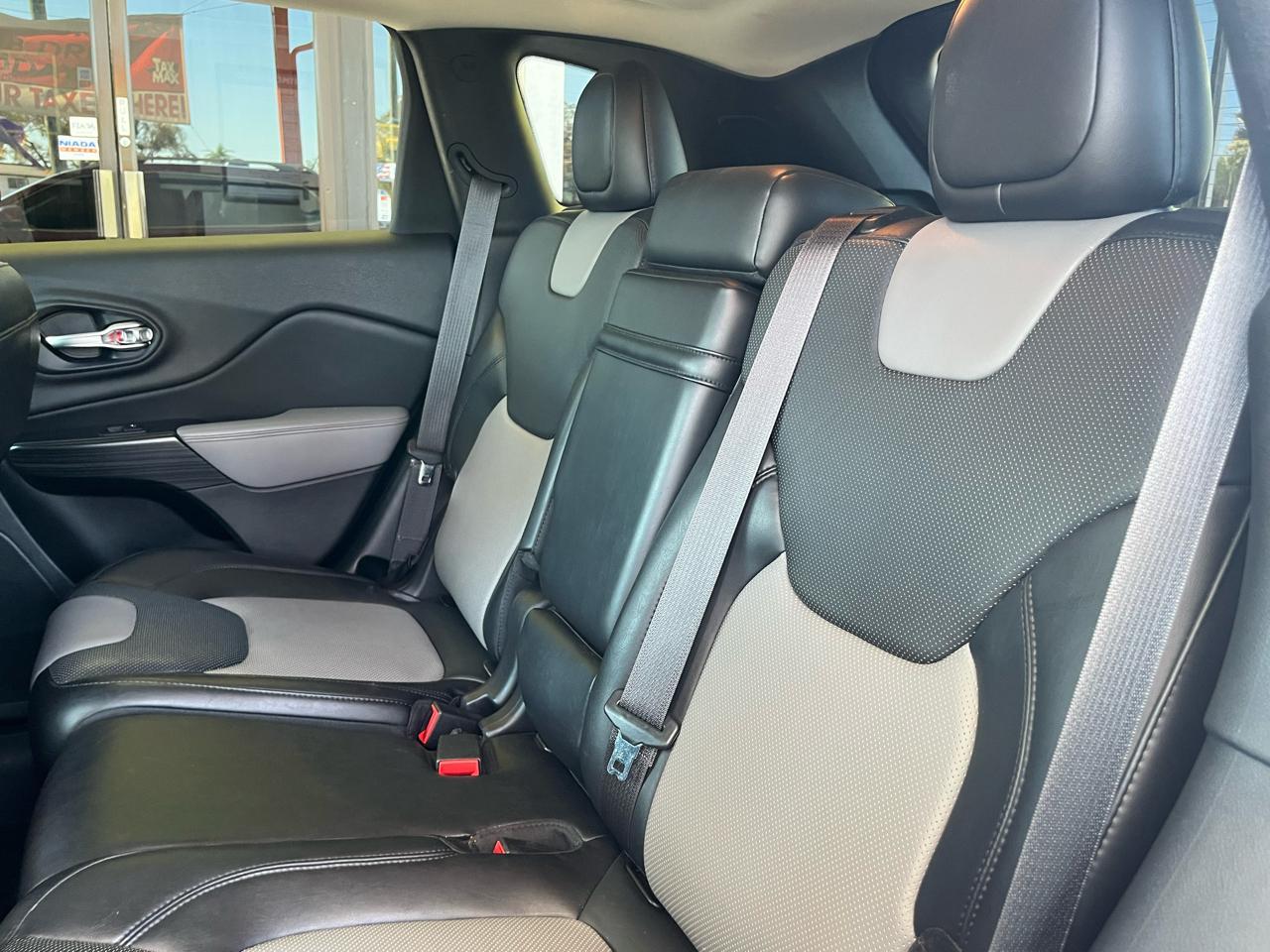 Jeep Cherokeefwd 4Dr Limited - Thumbnail 15