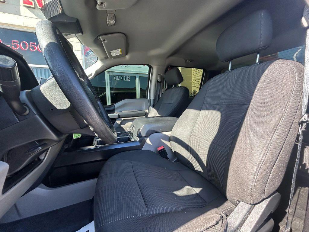 Ford F150 Supercrew Cab - Thumbnail 13