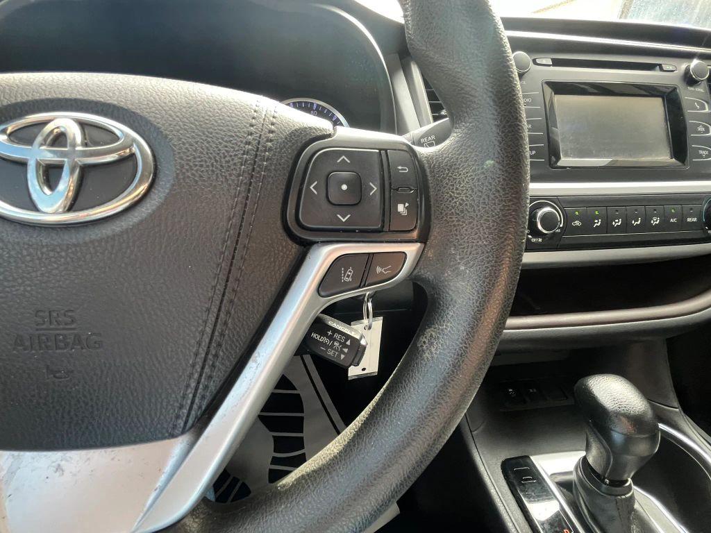 Toyota Highlander - Thumbnail 15