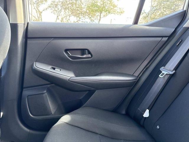 Nissan Sentra S - Thumbnail 18