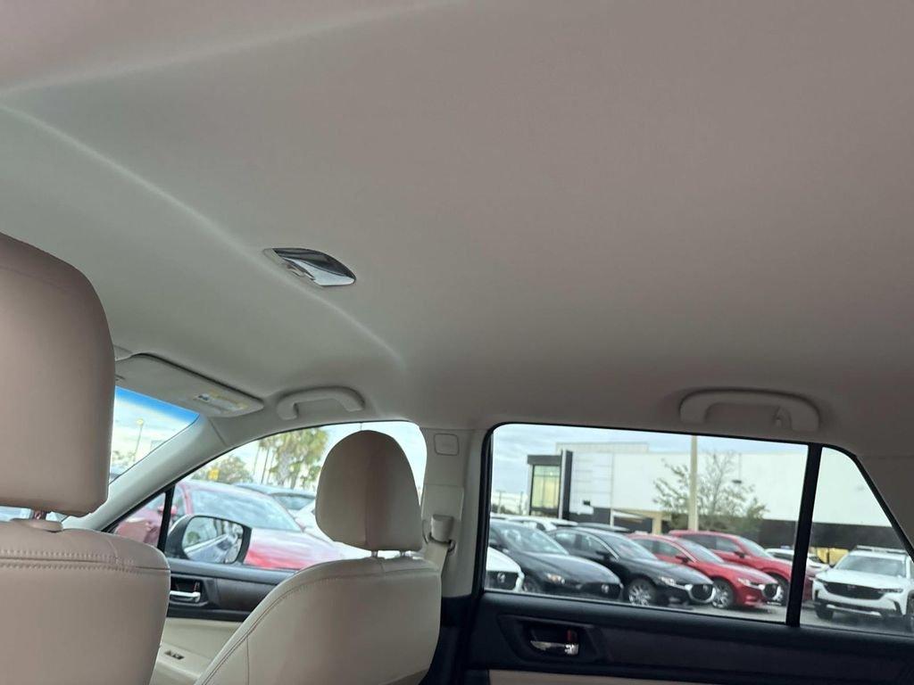 Subaru Outback 3.6R - Thumbnail 17