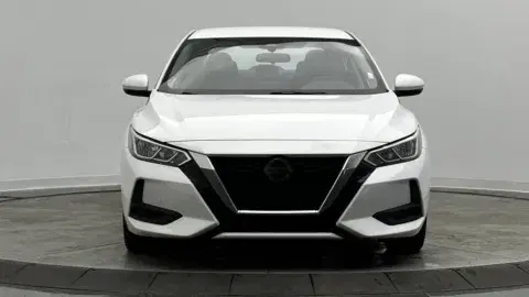 Nissan Sentra Sv - Thumbnail 3