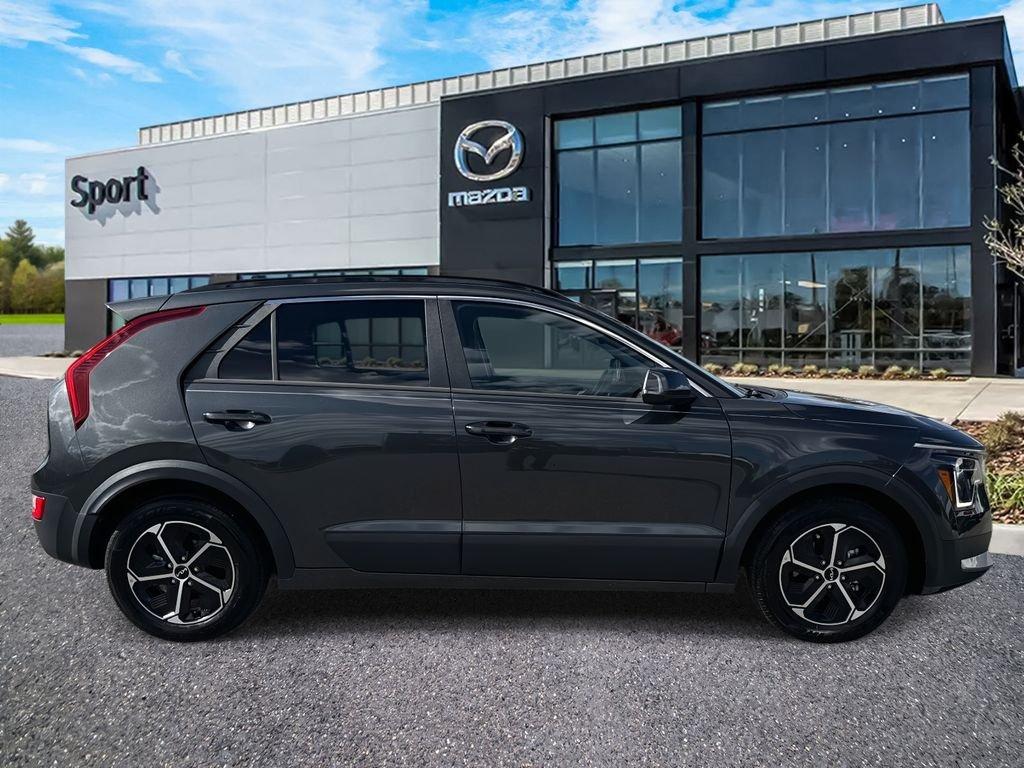 Kia Niro Ex - Thumbnail 3