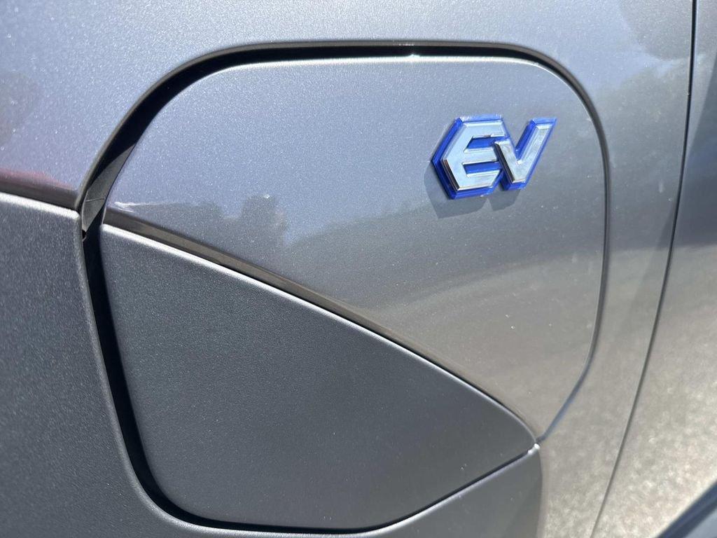 Subaru Solterra Premium - Thumbnail 12