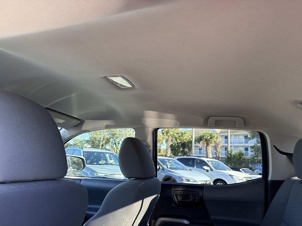 Toyota Tacoma Sr5 - Thumbnail 20