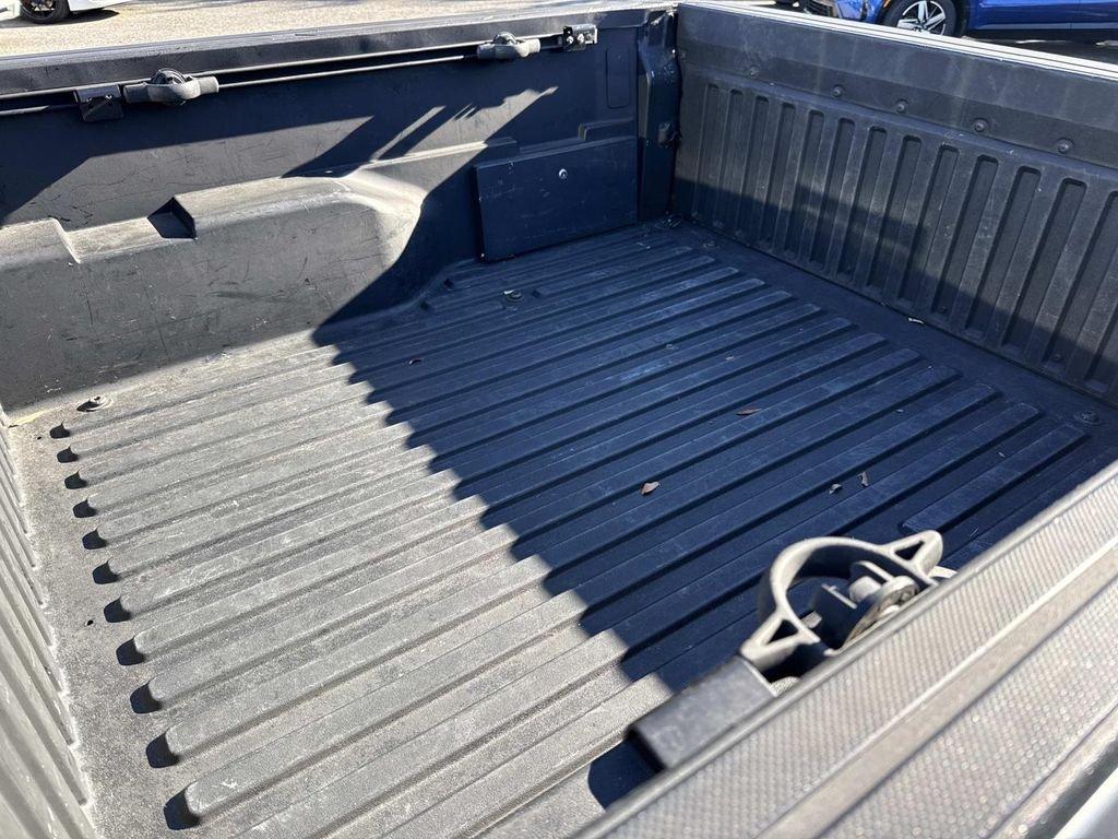 Toyota Tacoma Sr5 - Thumbnail 14