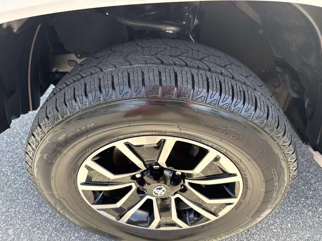 Toyota Tacoma Trd Sport - Thumbnail 13