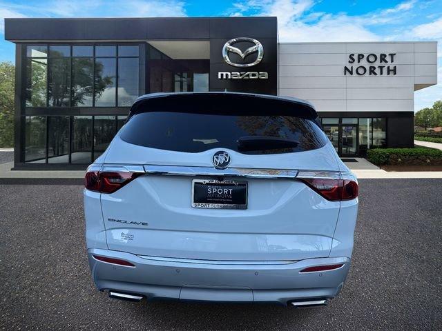 Buick Enclave Essence - Thumbnail 5