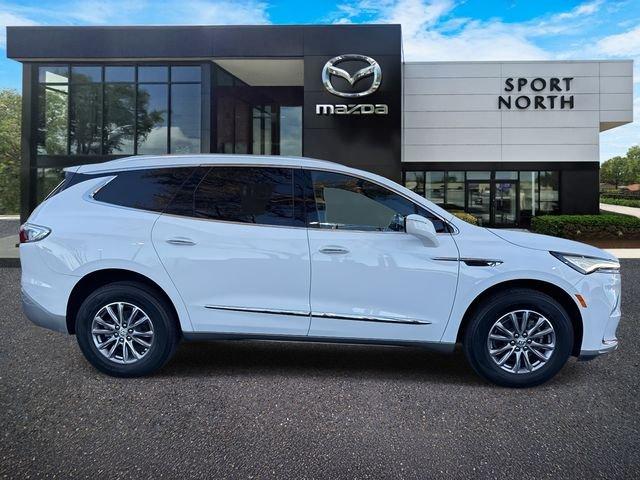 Buick Enclave Essence - Thumbnail 3