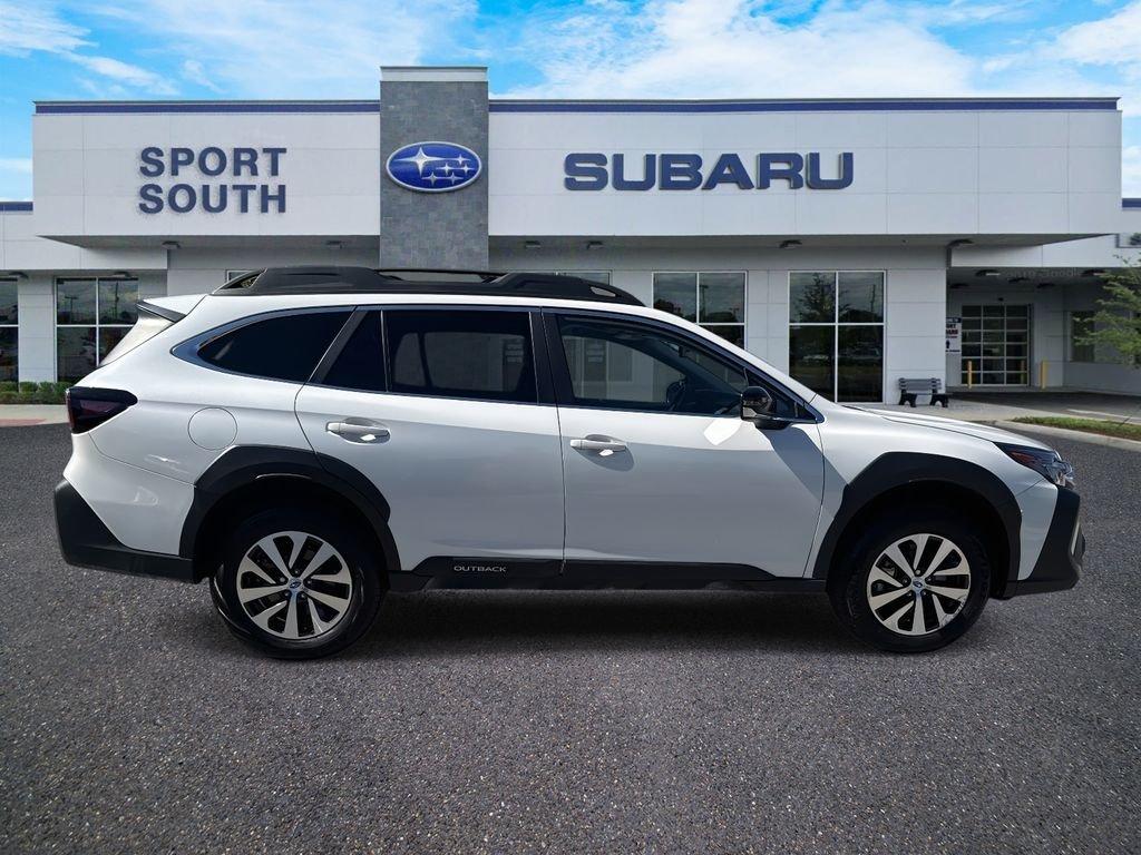 Subaru Outback Premium - Thumbnail 3